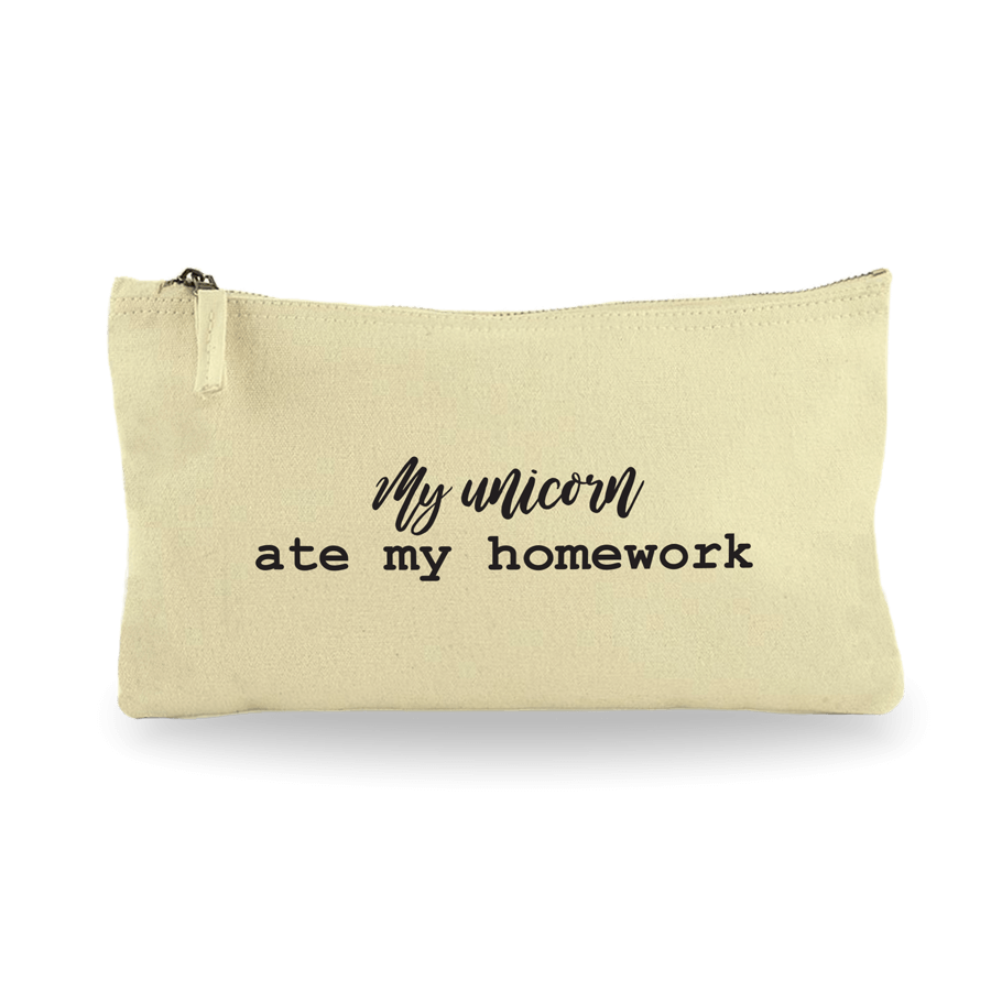 Peresnica_bez_my_unicorn_ate_my_homework Bež bombažna peresnica z napisom "My unicorn ate my homework"