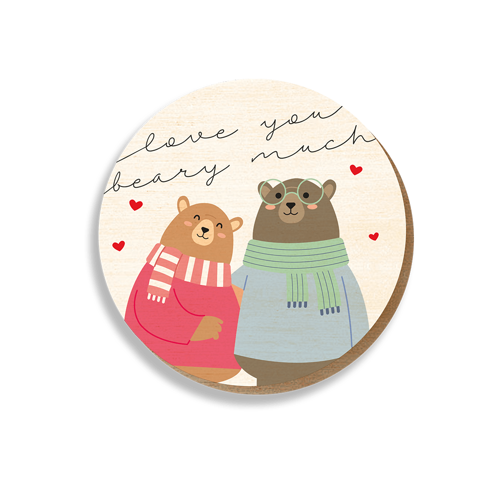 Magnet_okrogel_I_love_you_beary_much Okrogli magnet z napisom "Love you beary much" in grafiko medvedov